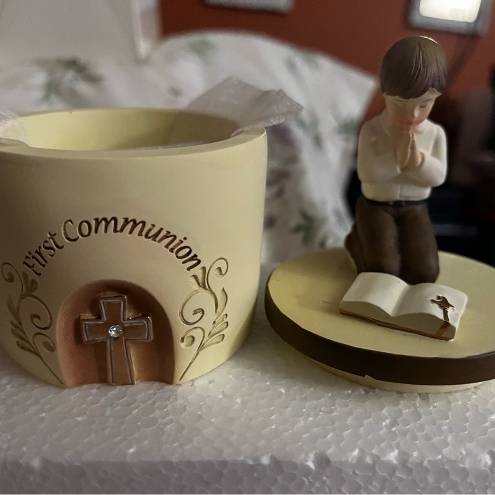 BNIB FIRST COMMUNION KEEPSAKE BOX